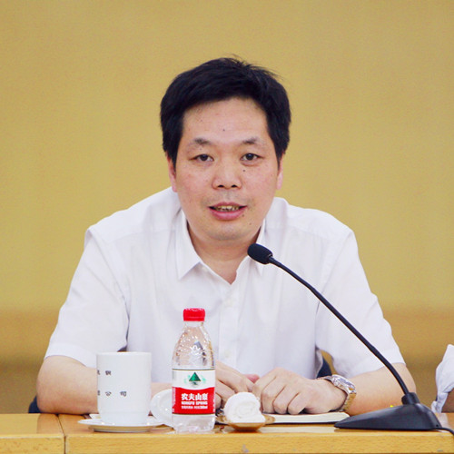 9月12日上午,集团副总经理吴东明参加投资管理部党支部,股份公司党